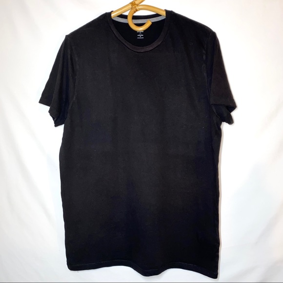 Old Navy Short Sleeve T-Shirt - Picture 2 of 8